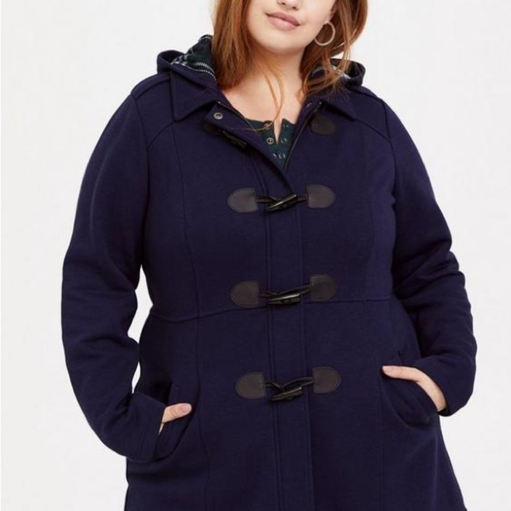 Torrid size 1 NWOT Fleece Toggle-Front Coat in Peacoat; perfect for spring!!
